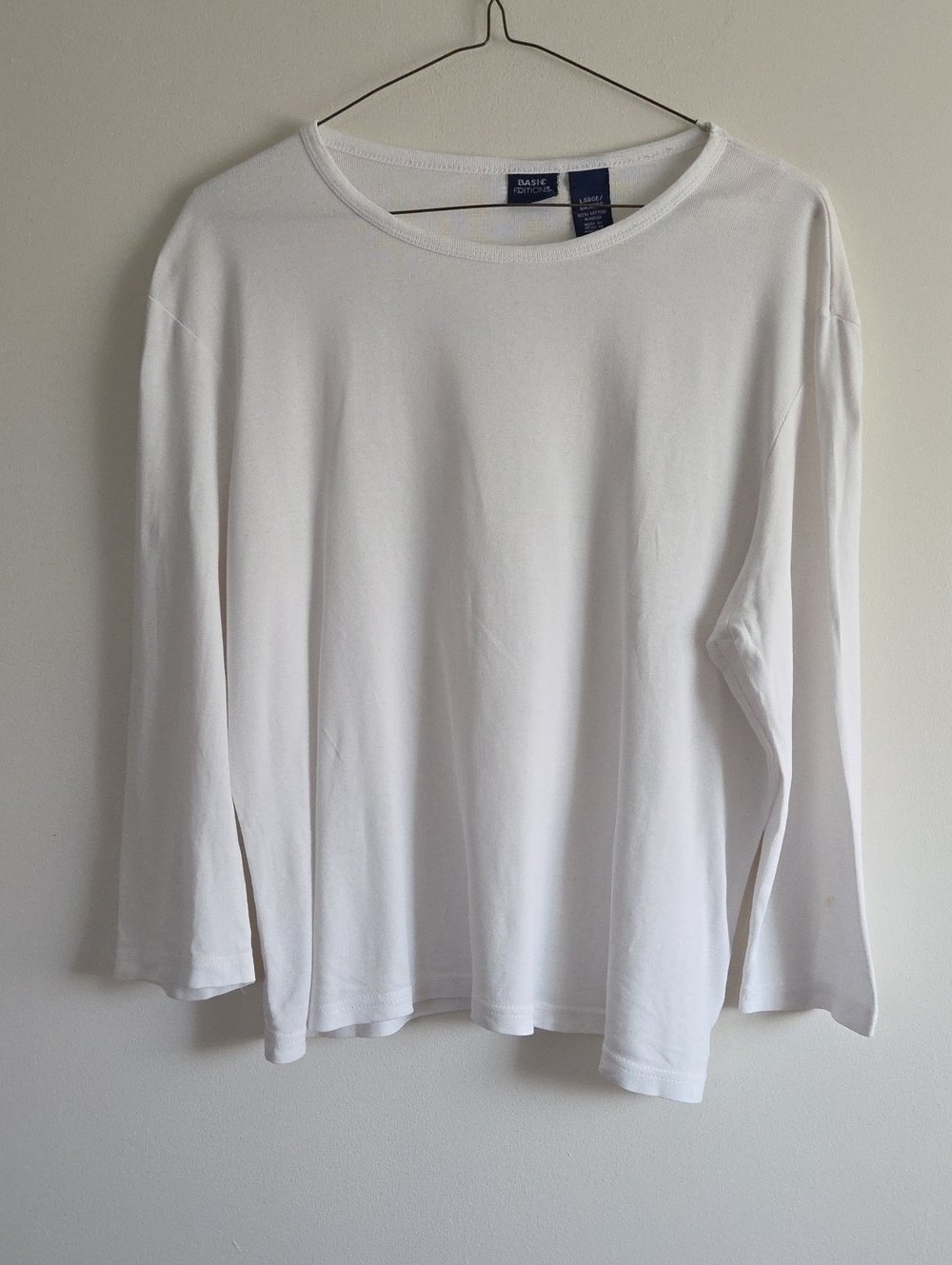 Basic Editions Women’s White Long Sleeve Tee